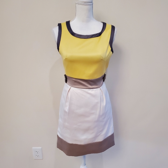 Karen Millen Dresses & Skirts - Karen Millen women's dress. Size 4